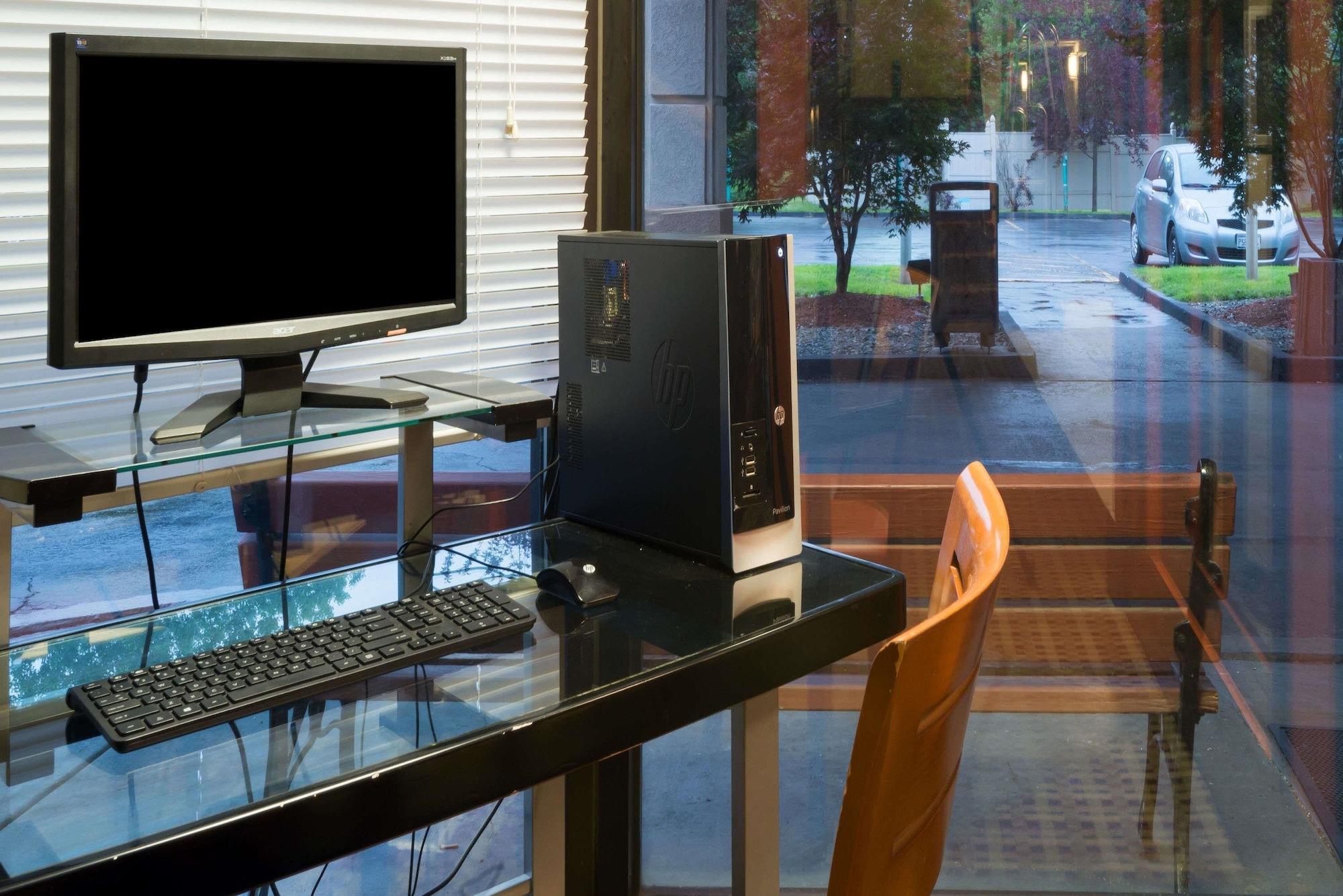 Best Western West Lebanon-Hanover Екстер'єр фото