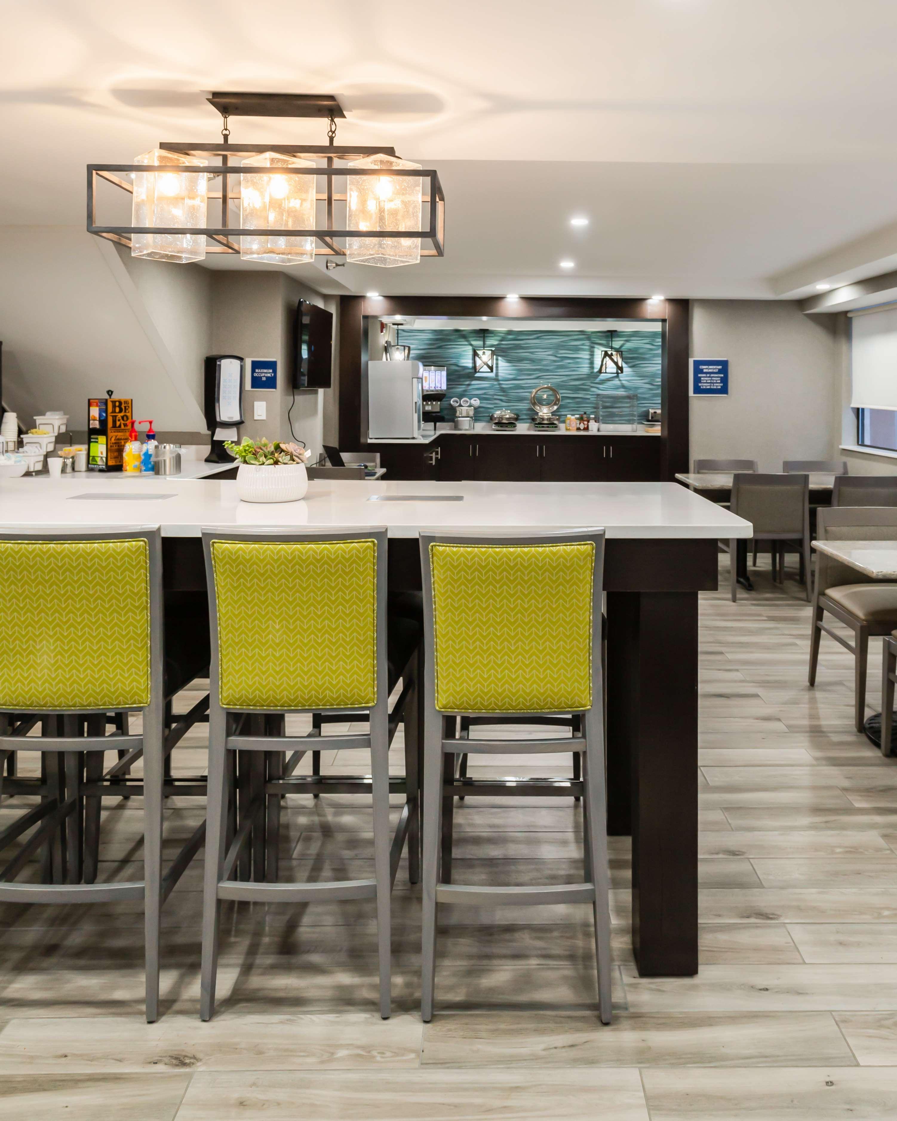 Best Western West Lebanon-Hanover Екстер'єр фото