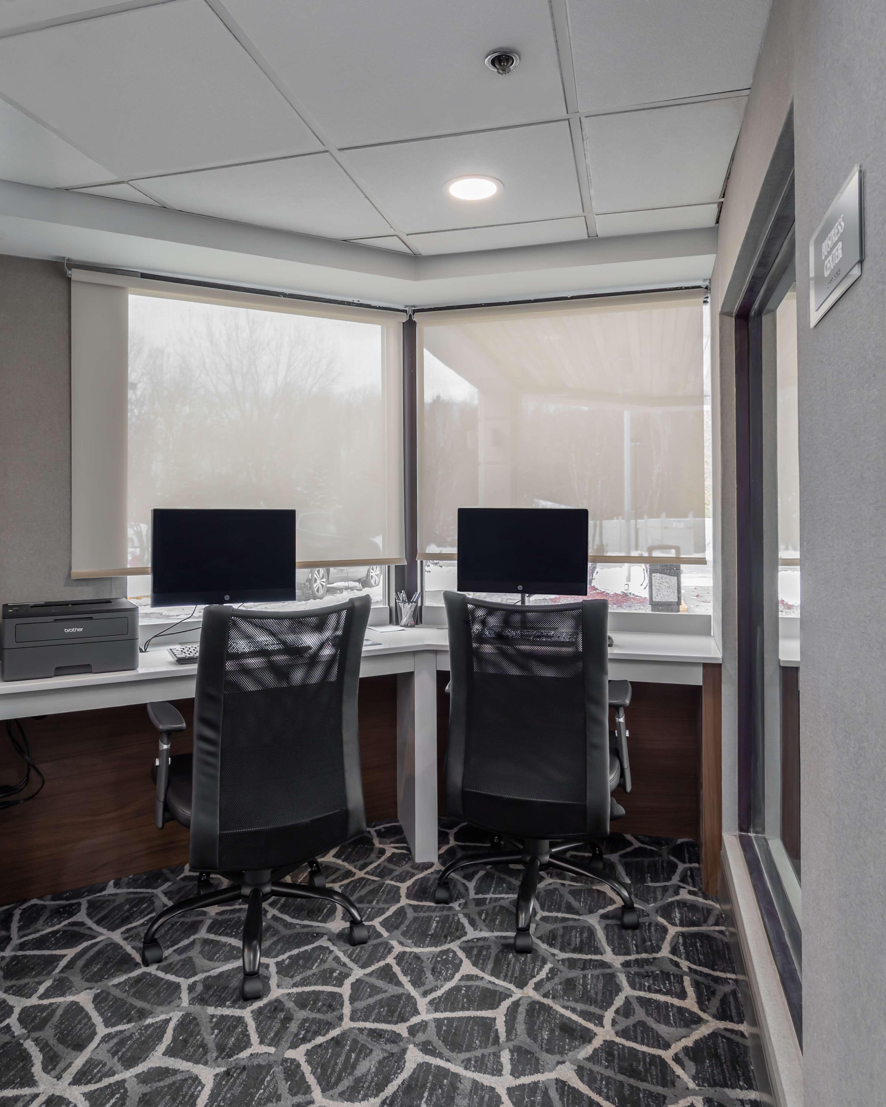 Best Western West Lebanon-Hanover Екстер'єр фото