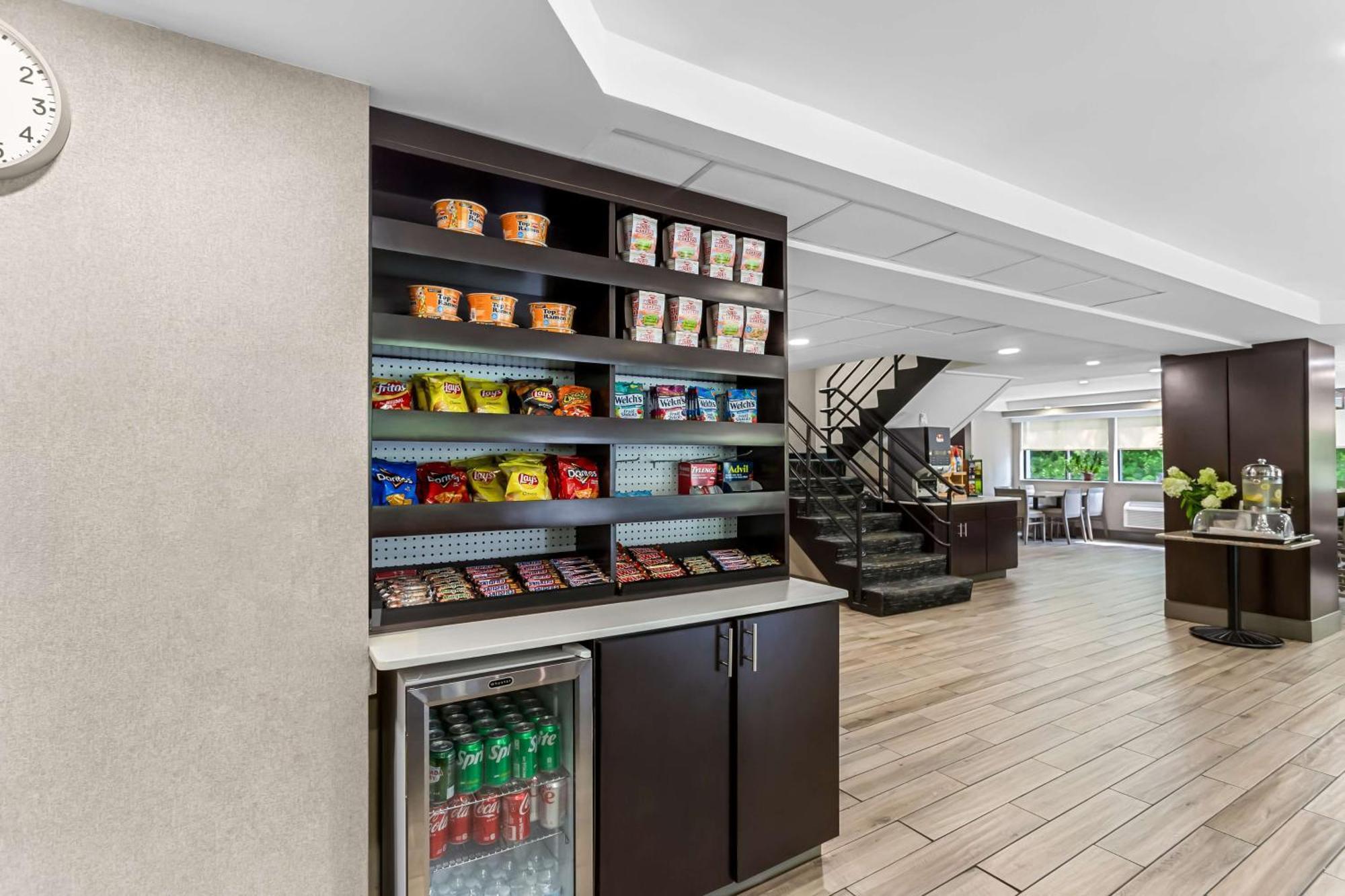 Best Western West Lebanon-Hanover Екстер'єр фото