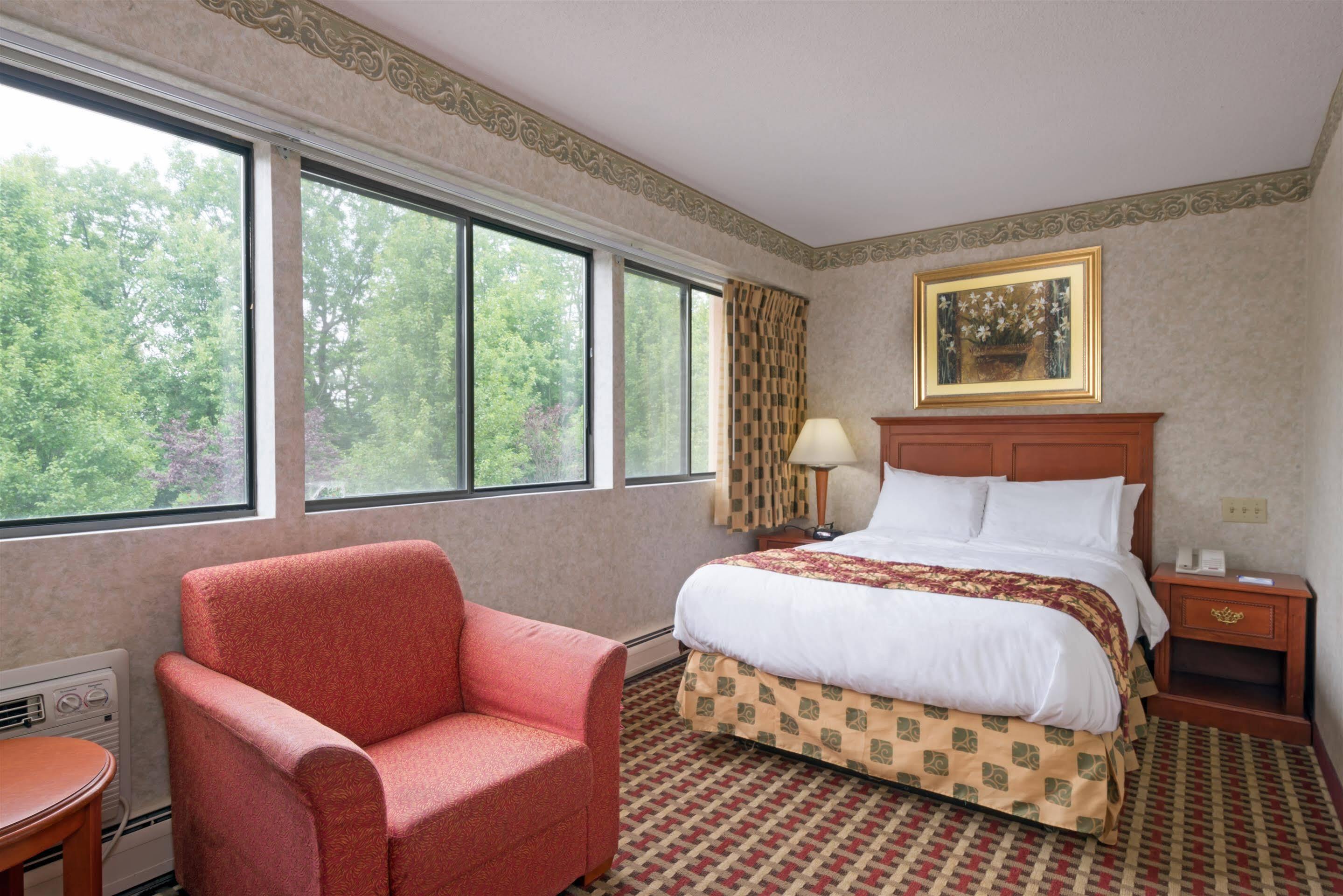 Best Western West Lebanon-Hanover Екстер'єр фото